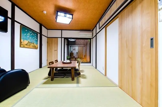 Ev (Private Vacation)