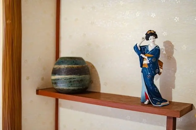 Ev (Private Vacation)