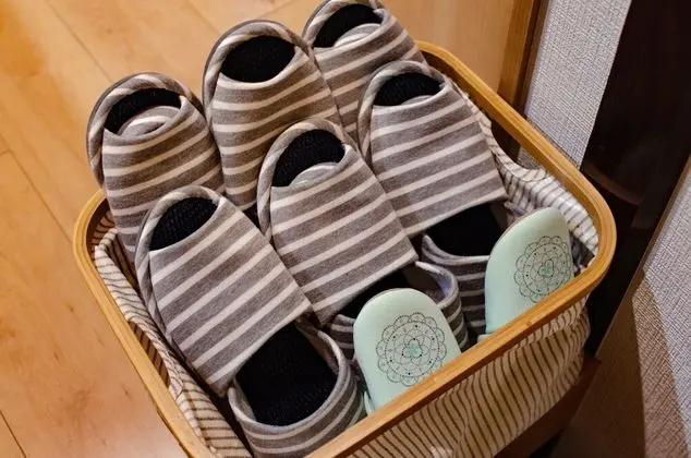 Ev (Private Vacation)