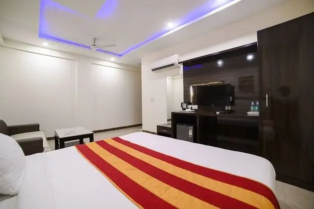 Luxury Tek Büyük Yataklı Oda