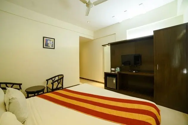Luxury Tek Büyük Yataklı Oda