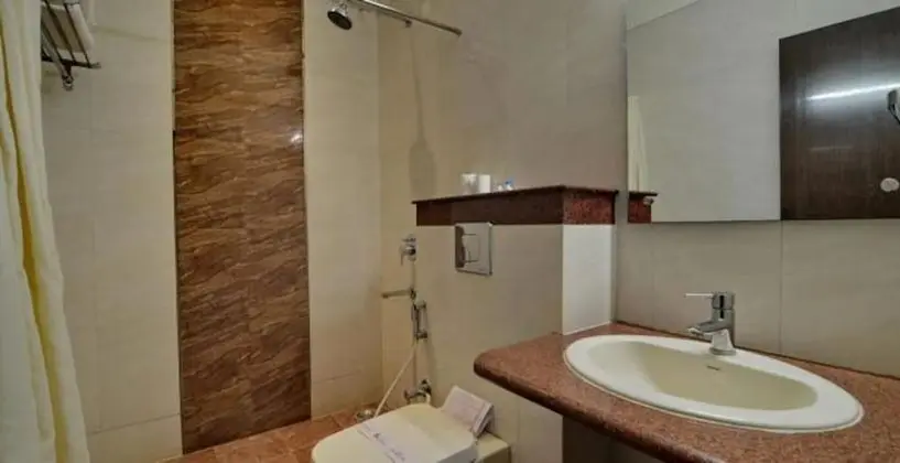 Luxury Tek Büyük Yataklı Oda