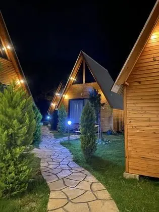 Deluxe Bungalov