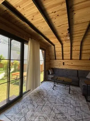 Deluxe Bungalov