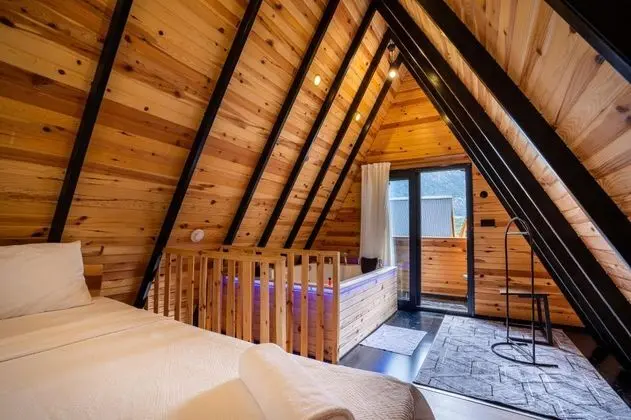 Deluxe Oda, Dağ Manzaralı, Jakuzili