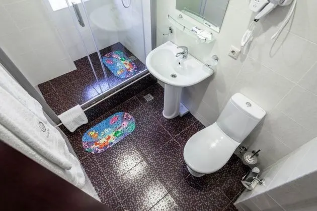 Family Tek Büyük veya İki Ayrı Yataklı Oda