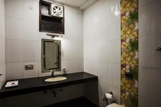 Deluxe Tek Büyük Yataklı Oda, 1 En Büyük (King) Boy Yatak, Sigara İçilebilir, Şehir Manzaralı