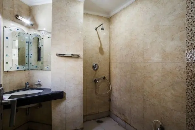 Deluxe Tek Büyük Yataklı Oda, 1 En Büyük (King) Boy Yatak, Sigara İçilebilir, Şehir Manzaralı