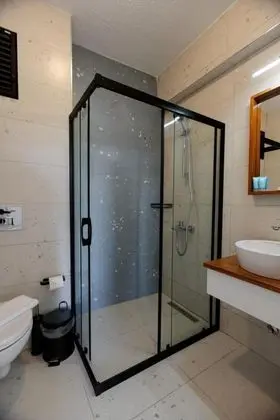 Comfort Oda, Bahçe Manzaralı, Balkonlu