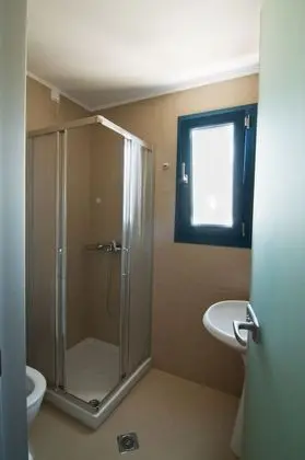 Tek Büyük veya İki Ayrı Yataklı Oda, Kısmi Deniz Manzaralı