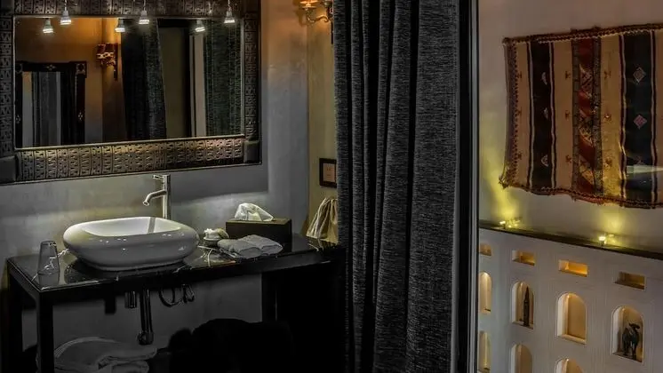 Royal Süit, 1 En Büyük (King) Boy Yatak, Teras, Şehir Manzaralı (Dzhari)