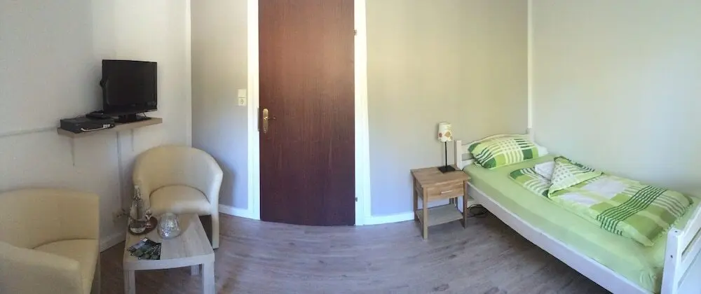 Tek Büyük Yataklı Oda