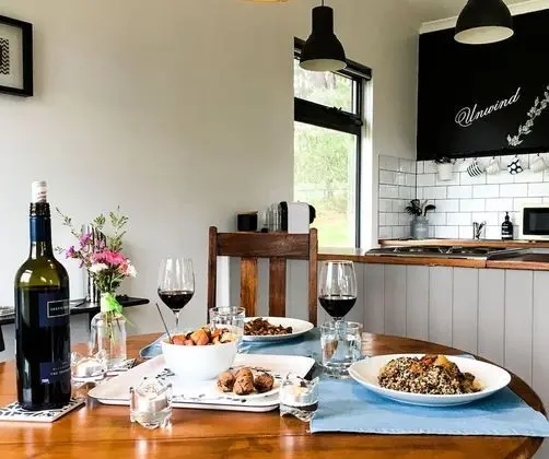 Luxury Kır Evi, 1 Yatak Odası, Balkon, Üzüm Asması Manzaralı (Unwind Cottage)