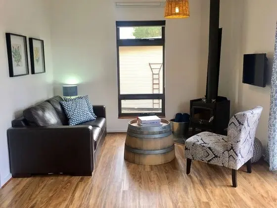 Luxury Kır Evi, 1 Yatak Odası, Balkon, Üzüm Asması Manzaralı (Unwind Cottage)