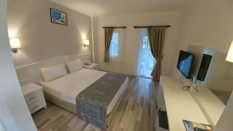 Tek Büyük veya İki Ayrı Yataklı Oda