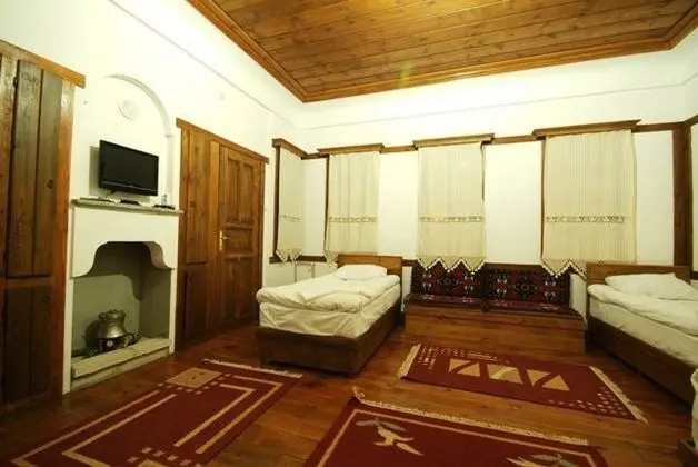 Tarihi Konak Odası