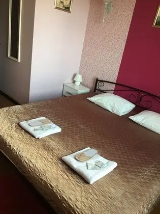 Standard Tek Büyük Yataklı Oda