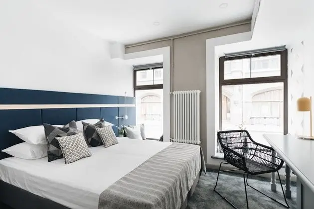 Tek Büyük veya İki Ayrı Yataklı Oda