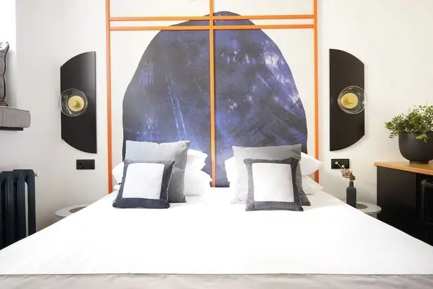 Tek Büyük veya İki Ayrı Yataklı Oda