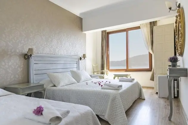Standart Oda, Deniz ve Bahçe Manzaralı