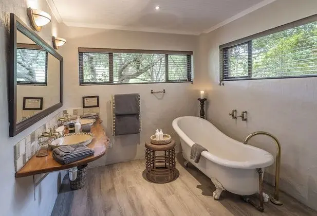 River Lodge Suite