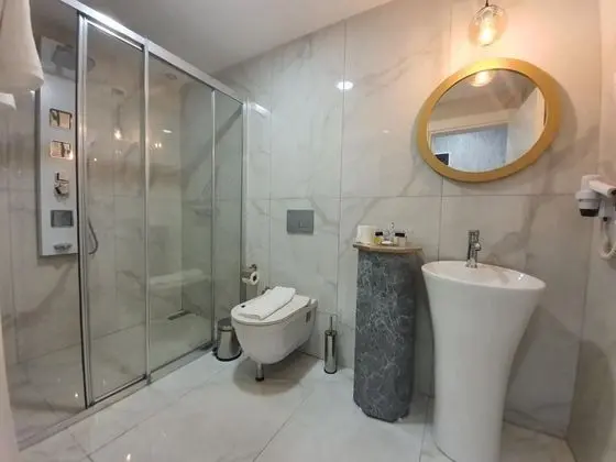 Standart Oda, Sokak Manzaralı