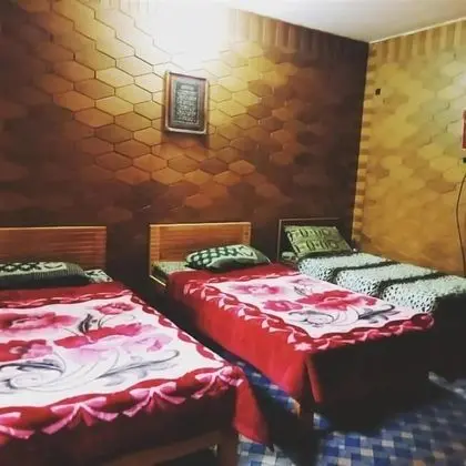 Üç Kişilik Oda