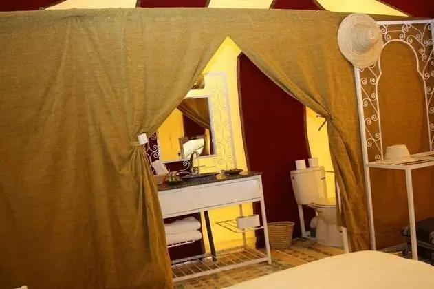 Deluxe Çadır, 1 Çift Kişilik veya 2 Tek Kişilik Yatak