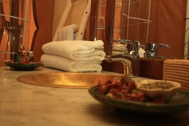 Deluxe Çadır, 1 Çift Kişilik veya 2 Tek Kişilik Yatak