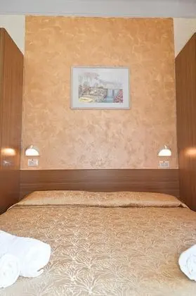 Tek Büyük veya İki Ayrı Yataklı Oda, Balkon