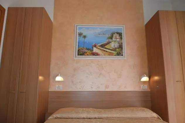 Üç Kişilik Oda, Balkon