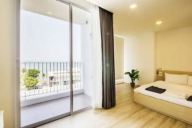 Stüdyo, Okyanus Manzaralı