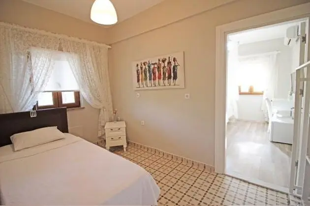 Aile Odası,Bahçe Manzaralı,1. Kat