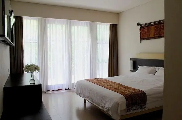 Deluxe Tek Büyük Yataklı Oda, Bahçe Manzaralı