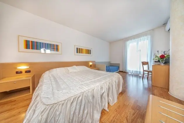 Superior Tek Büyük Yataklı Oda