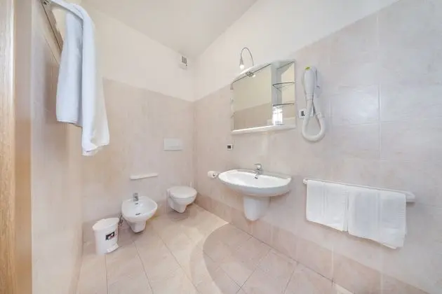 Superior Tek Büyük Yataklı Oda