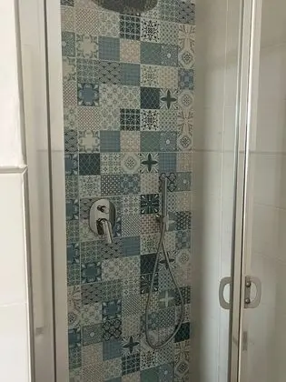 Tek Büyük Yataklı Oda, Banyolu/Duşlu (CAMERA 3 MATR. TERRAZZA)