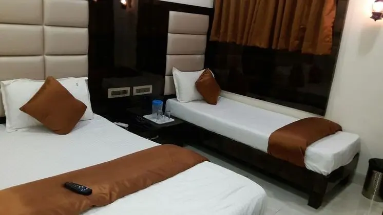Deluxe Üç Kişilik Oda, 2 Yatak Odası