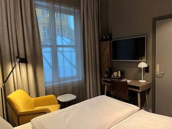 Cosy Small Room