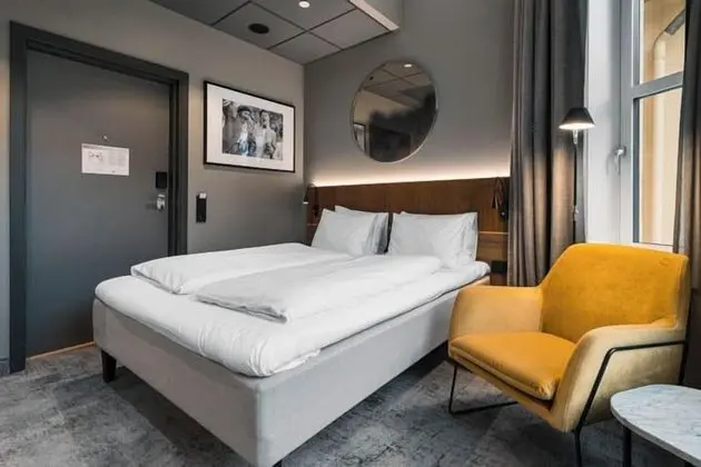 Cosy Small Room