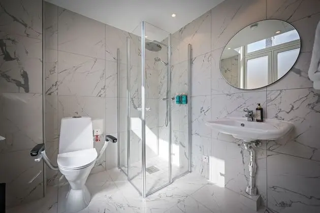 Superior Double Room for Disabled