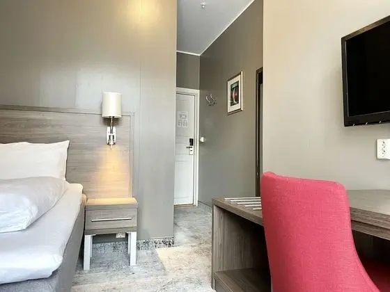 Budget Single Room