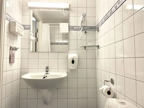 Budget Single Room