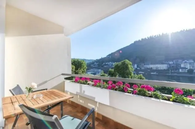 Oda, Balkon, Nehir Manzaralı