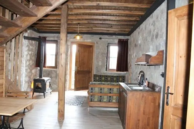Taş Ev, Doğa Manzaralı, Şömineli Soba