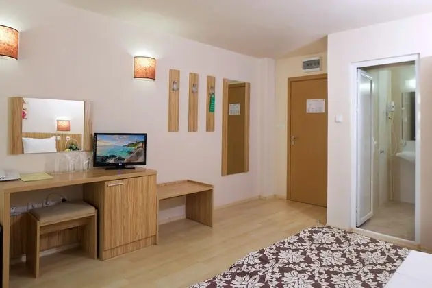 Standard Tek Büyük veya İki Ayrı Yataklı Oda