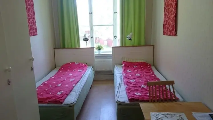 Tek Büyük Yataklı Oda, Ortak Banyo
