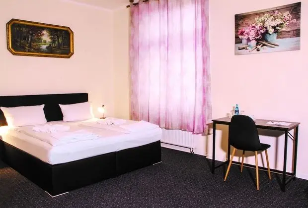 Economy Tek Büyük veya İki Ayrı Yataklı Oda