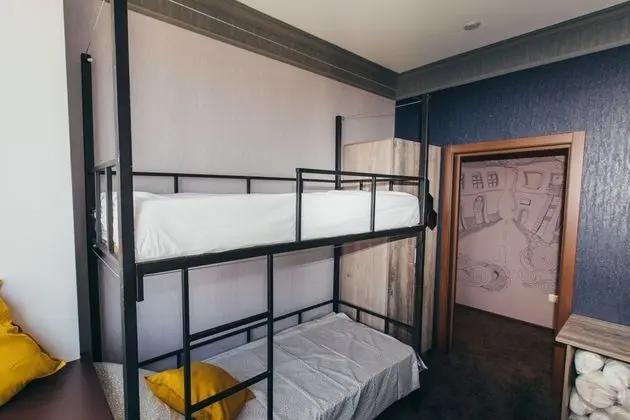 Ortak Ranzalı Oda, Karma Ranzalı Oda, Ortak Banyo (8-Beds)
