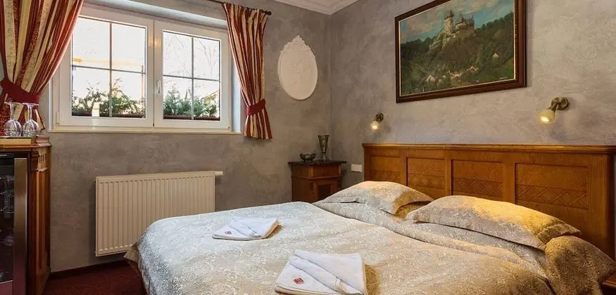 Deluxe Tek Büyük veya İki Ayrı Yataklı Oda (Castle view)
